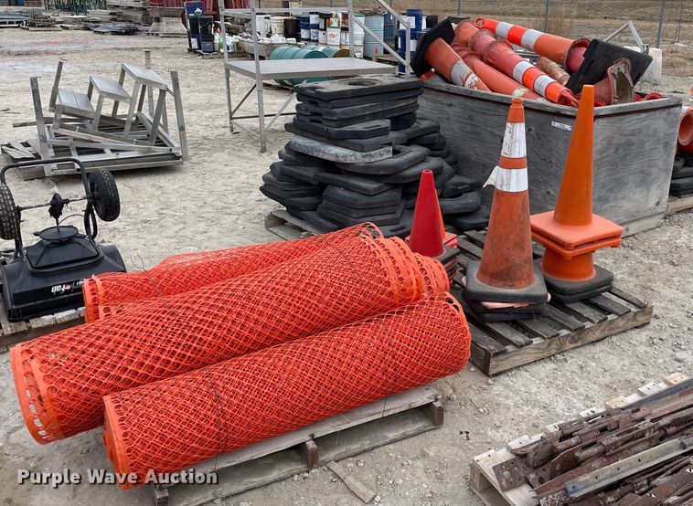 image for item MY9093 Road safety equipment