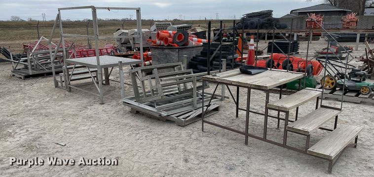 image for item MY9095 (4) sets of stairs