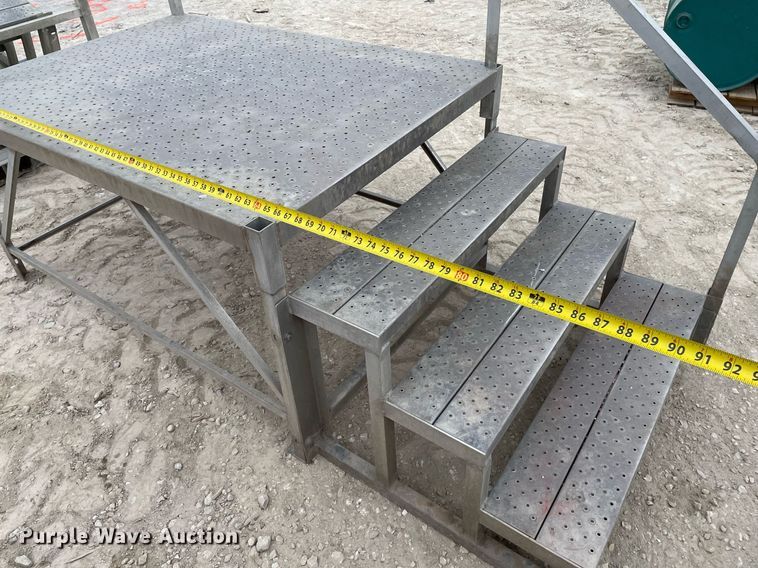 image for item MY9095 (4) sets of stairs