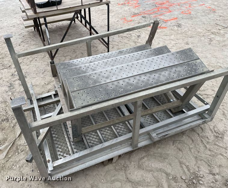 image for item MY9095 (4) sets of stairs