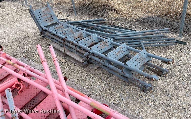 image for item MY9096 (10) scaffolding ladders