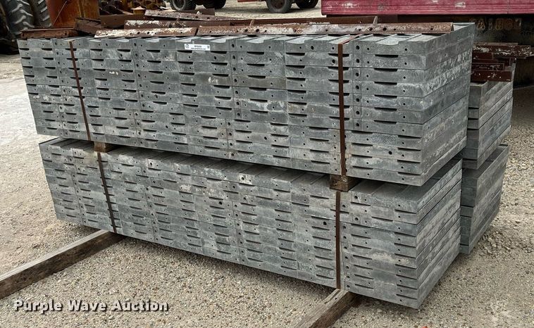 image for item MY9099 (37) aluminum concrete forms
