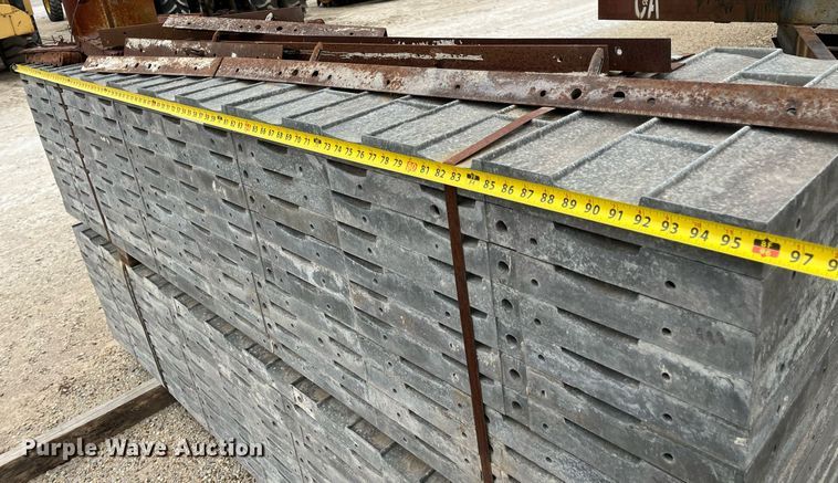 image for item MY9099 (37) aluminum concrete forms