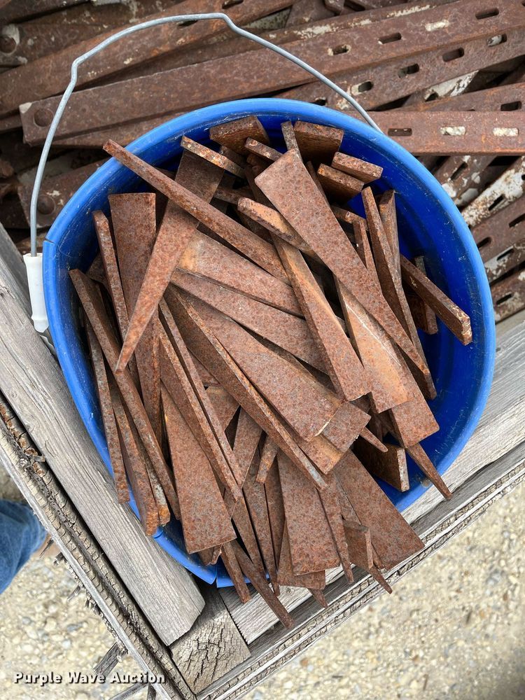 image for item MY9100 Column clamps