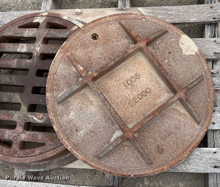 image for item MY9101 (3) manhole covers