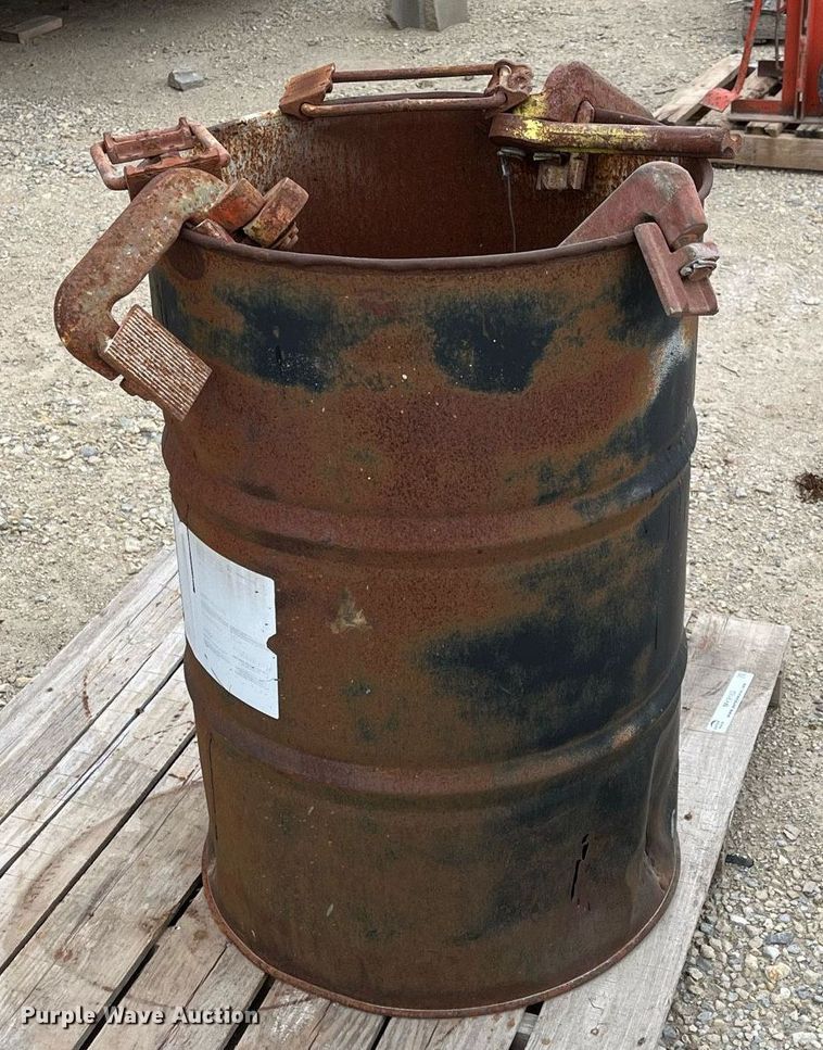 image for item MY9103 Shore clamps