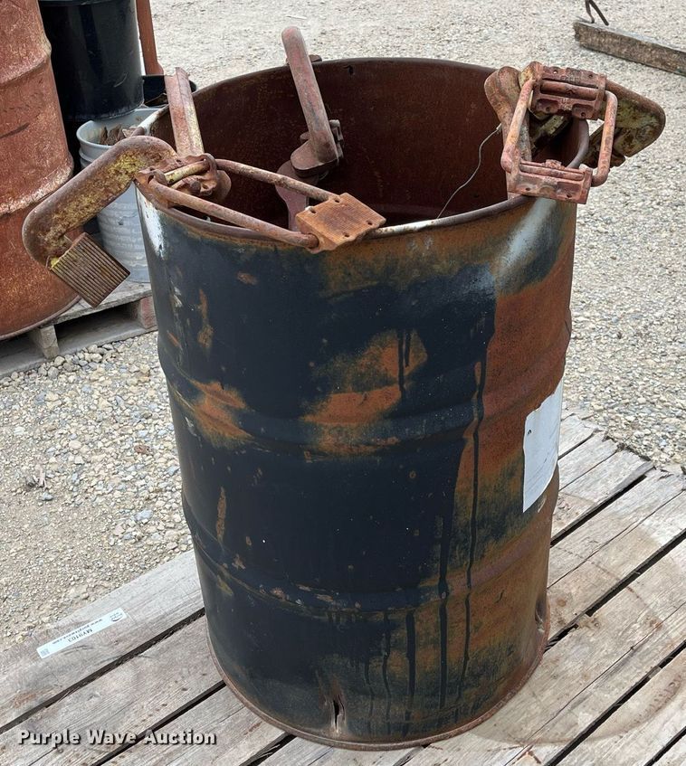 image for item MY9103 Shore clamps