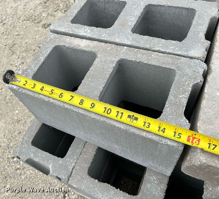 image for item MY9105 Approximately 45 cement blocks