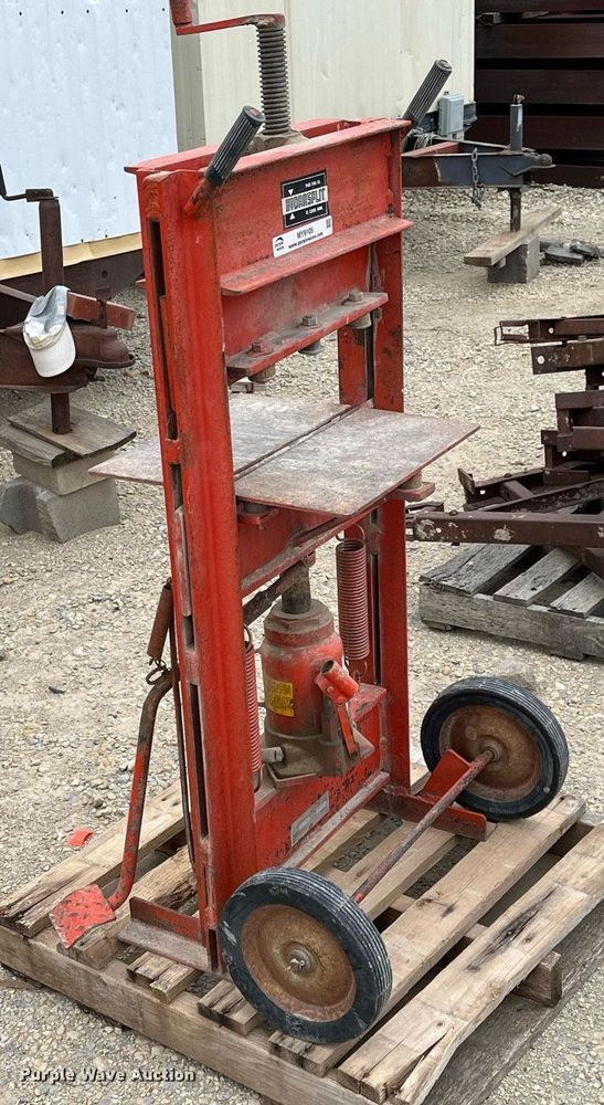 image for item MY9106 Park Tool Hydrasplit X-18  stone splitter