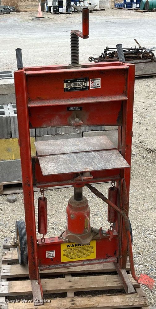 image for item MY9106 Park Tool Hydrasplit X-18  stone splitter