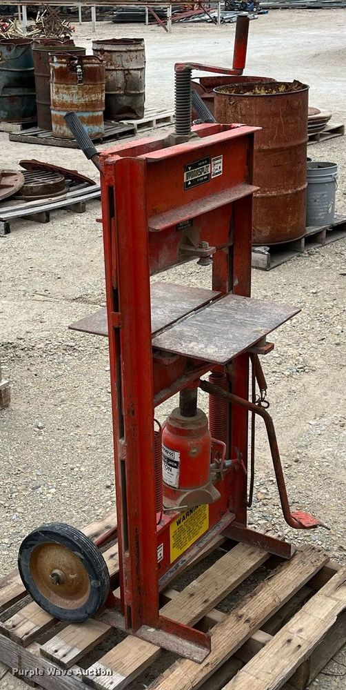 image for item MY9106 Park Tool Hydrasplit X-18  stone splitter