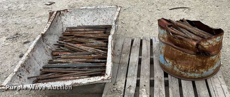 image for item MY9107 Concrete form pins