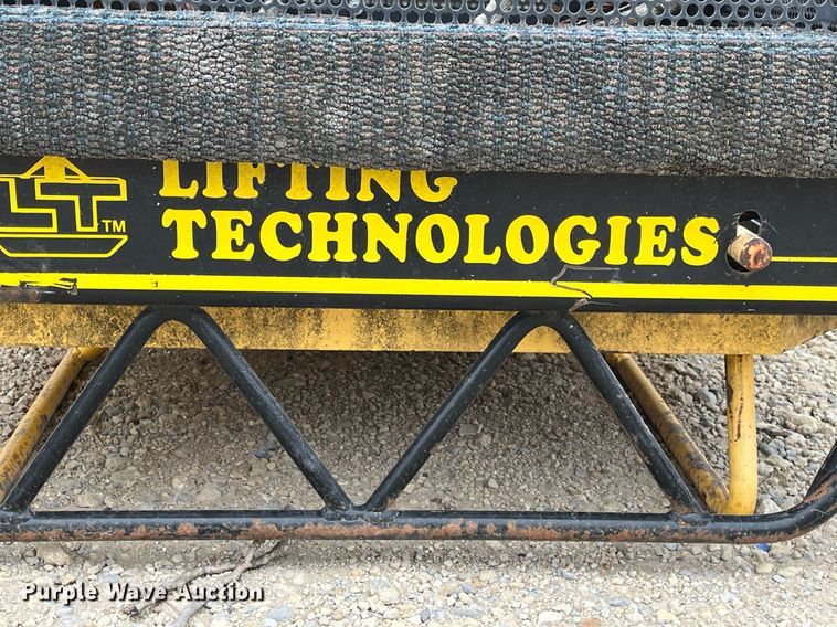 image for item MY9109 Lifting Technologies SM3-900G  Man basket