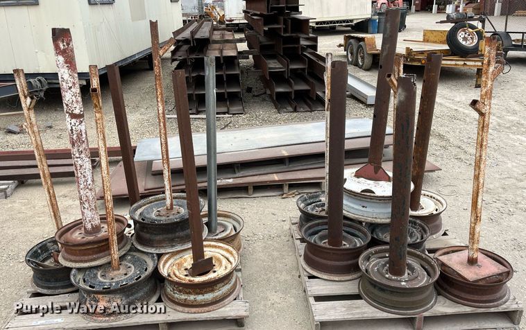 image for item MY9113 (14) rebar tie stands