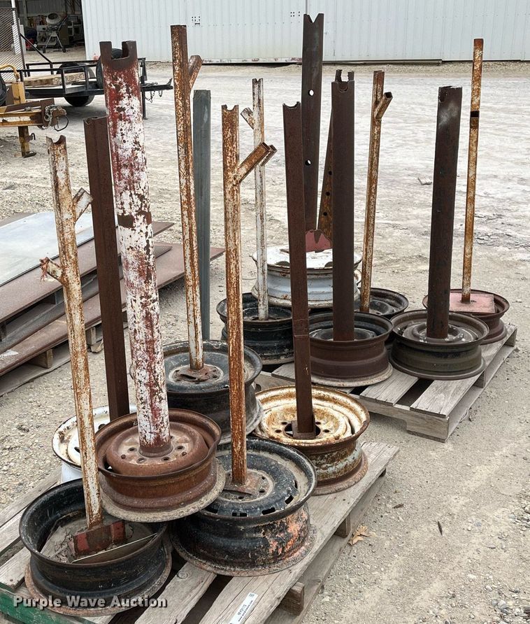 image for item MY9113 (14) rebar tie stands