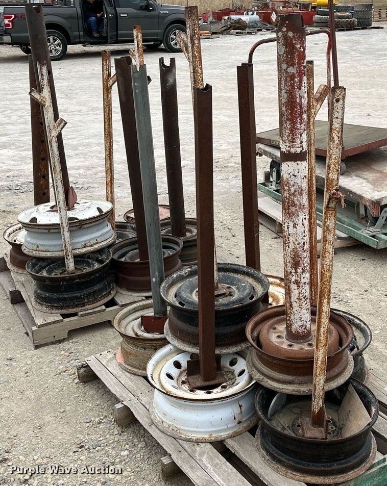 image for item MY9113 (14) rebar tie stands