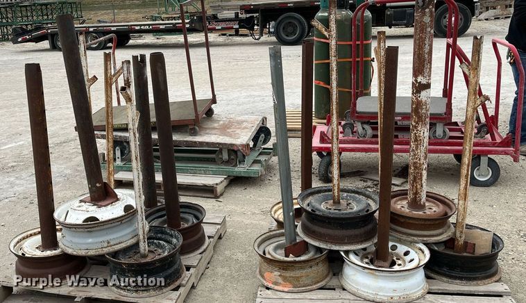 image for item MY9113 (14) rebar tie stands