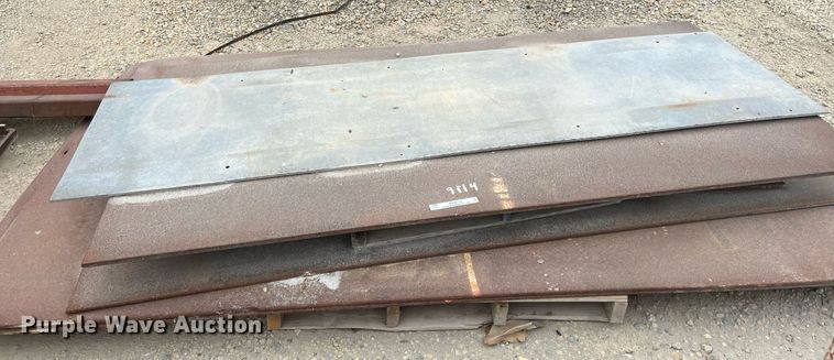 image for item MY9114 Approximately 8 steel plates