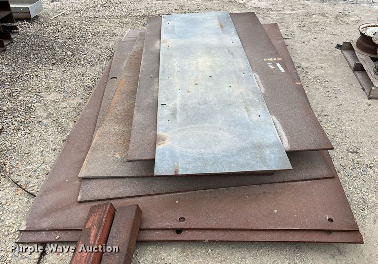 image for item MY9114 Approximately 8 steel plates