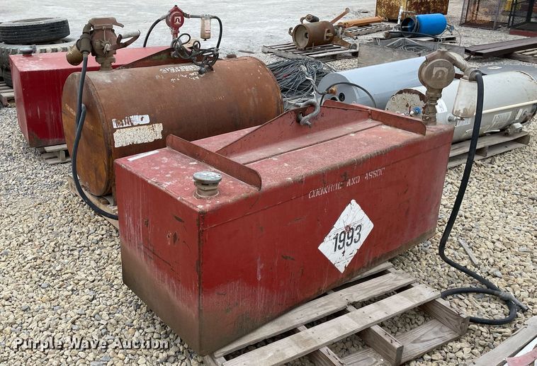 image for item MY9117 (3) fuel tanks