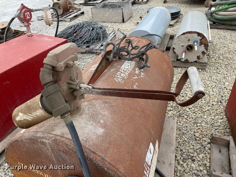 image for item MY9117 (3) fuel tanks