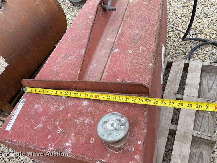 image for item MY9117 (3) fuel tanks