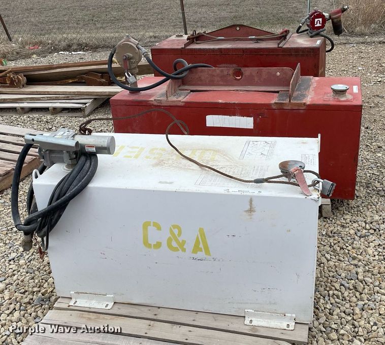 image for item MY9118 (3) fuel tanks