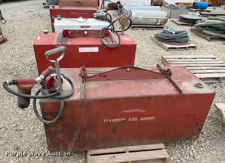 image for item MY9118 (3) fuel tanks