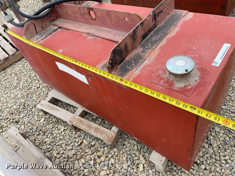 image for item MY9118 (3) fuel tanks