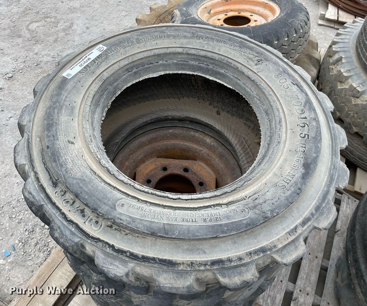 image for item MY9120 (11) tires