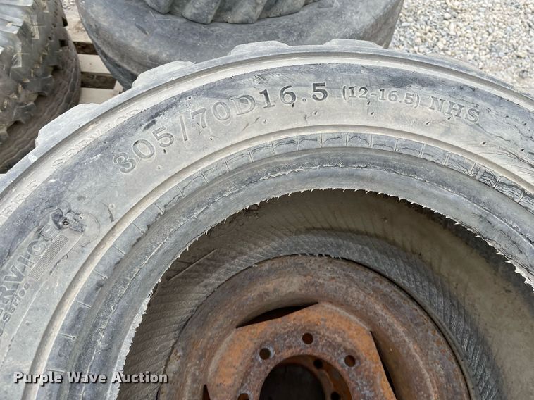 image for item MY9120 (11) tires