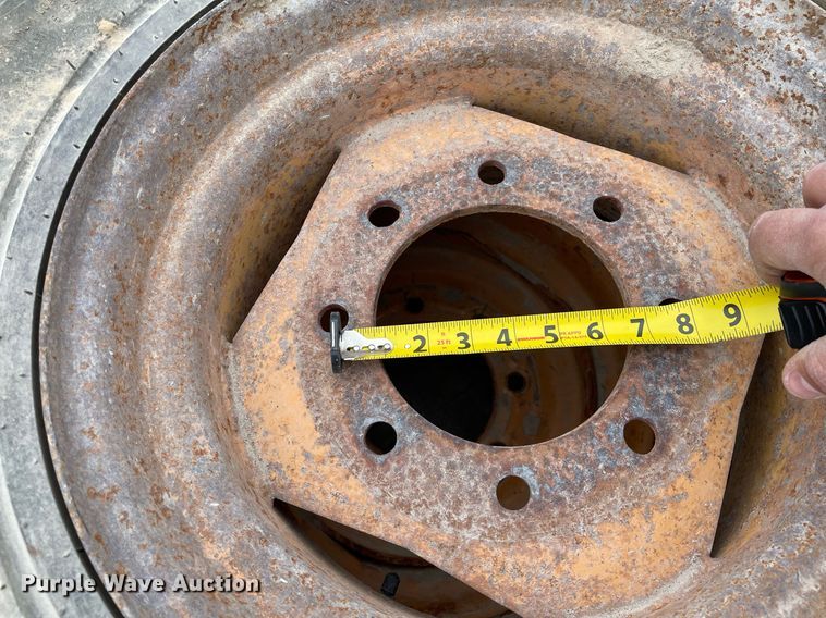 image for item MY9120 (11) tires