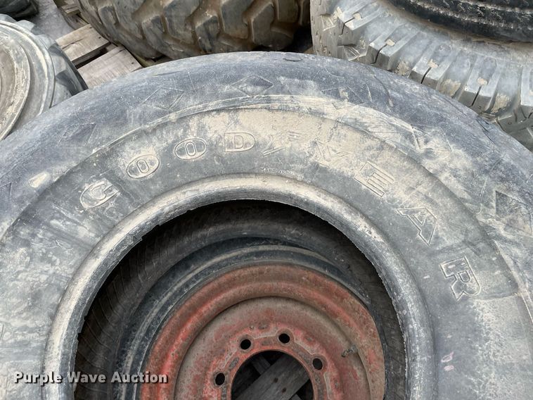 image for item MY9120 (11) tires