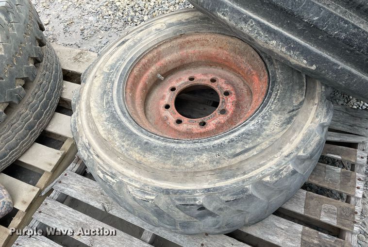 image for item MY9120 (11) tires