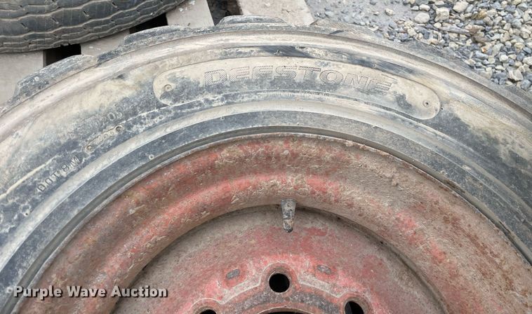 image for item MY9120 (11) tires