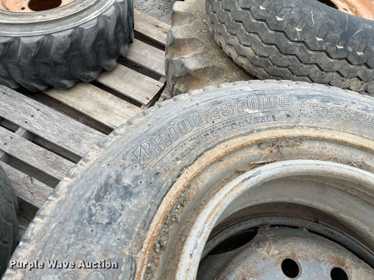 image for item MY9120 (11) tires