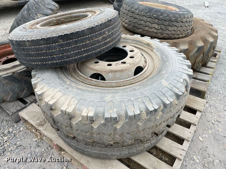 image for item MY9120 (11) tires