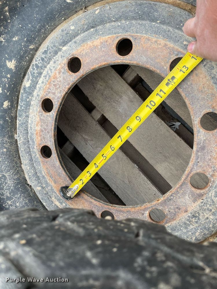 image for item MY9120 (11) tires