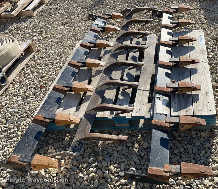 image for item MY9171 (3) skid steer bucket tooth bars