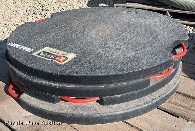 image for item MY9174 (4) Dica DR36-2 crane outrigger pads