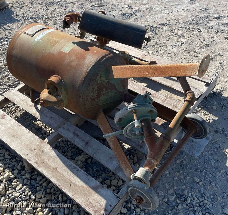 image for item MY9175 Clemco SC1440  sandblast pot