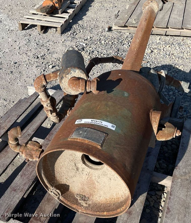 image for item MY9175 Clemco SC1440  sandblast pot