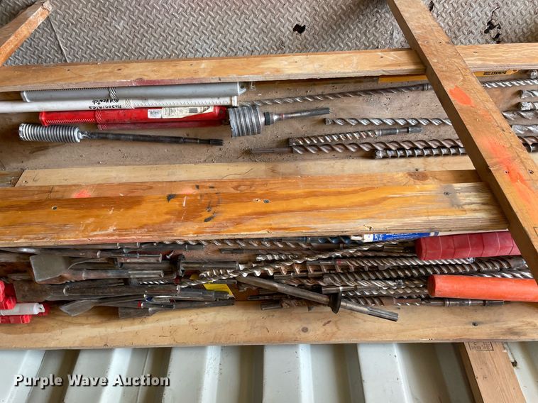 image for item MY9179 Approximately 100 hammer drill bits