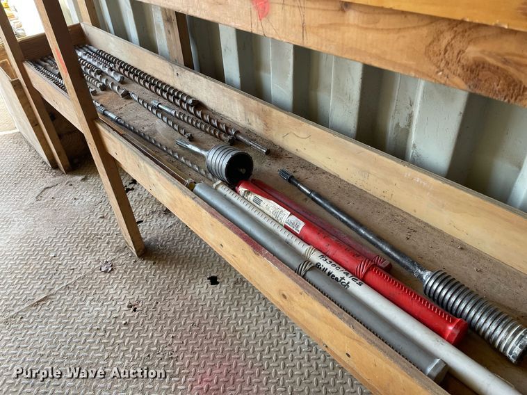 image for item MY9179 Approximately 100 hammer drill bits