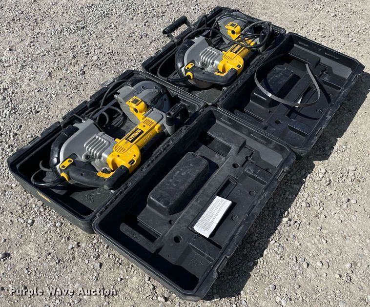 image for item MY9190 (2) DeWalt DWM120 band saws