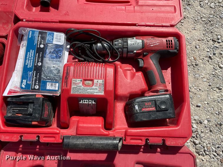 image for item MY9198 (9) Milwaukee drills