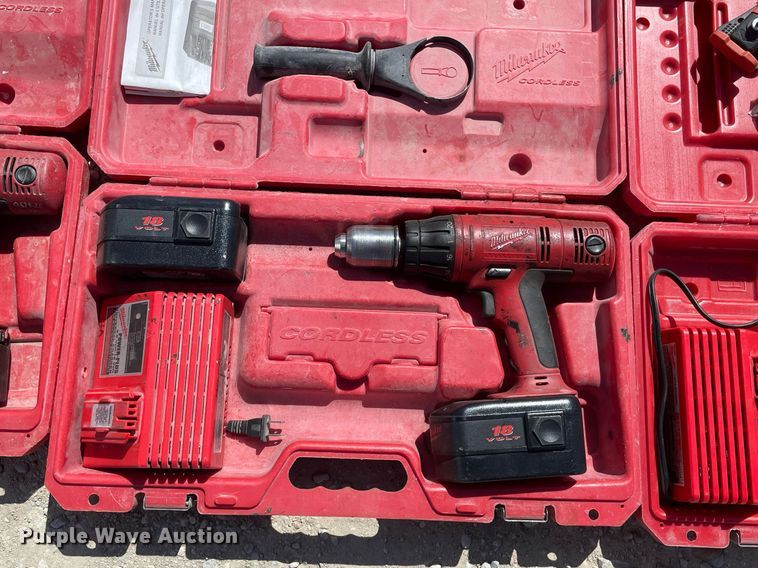 image for item MY9198 (9) Milwaukee drills