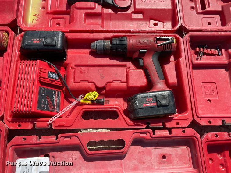 image for item MY9198 (9) Milwaukee drills