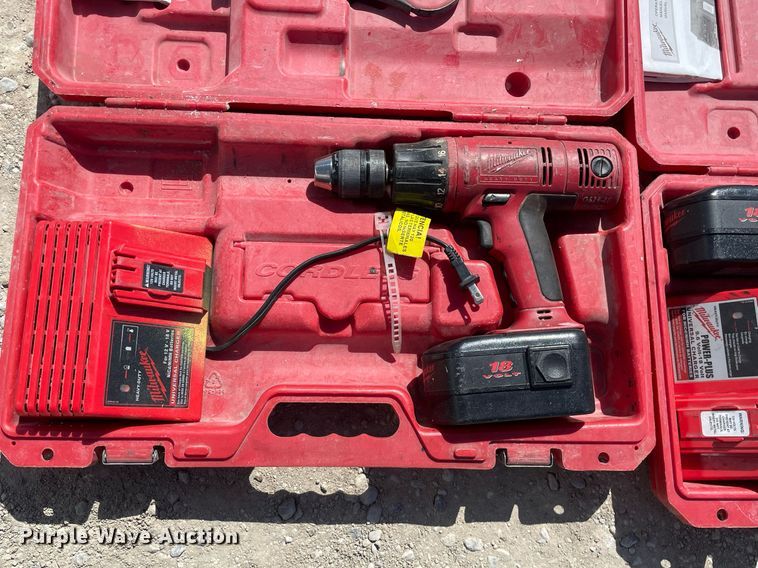 image for item MY9198 (9) Milwaukee drills