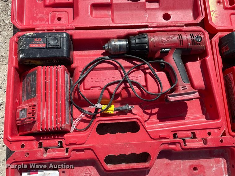 image for item MY9198 (9) Milwaukee drills